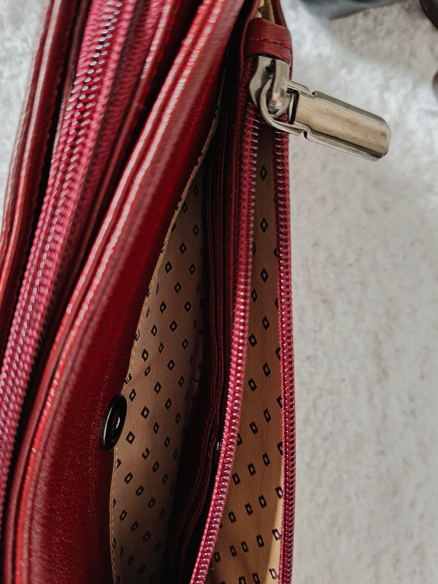 Auric Ems shoulderbag Red - NDM Leather