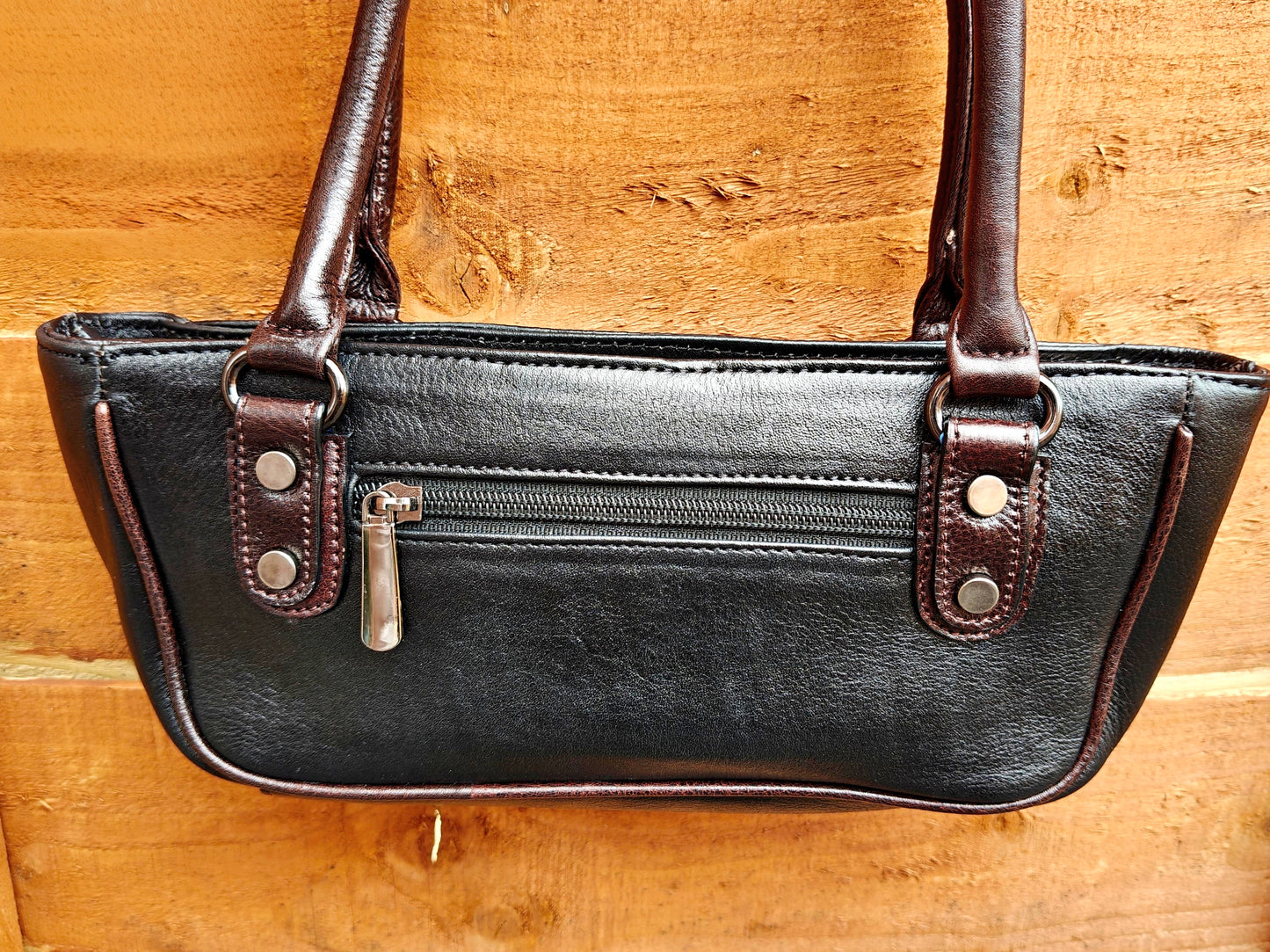 Auric Kayak handbag Black - NDM Leather