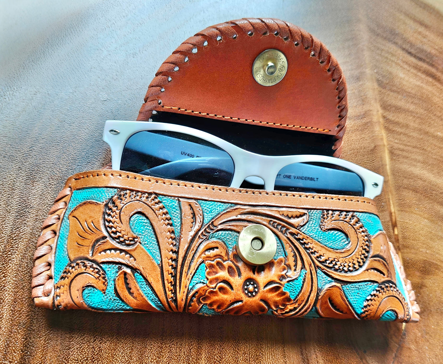 Auric Turquoise spec case - Handcarved leather