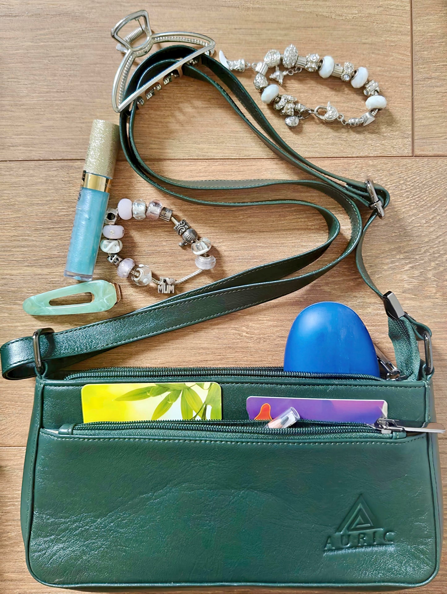 Auric Ems shoulderbag Green - NDM Leather