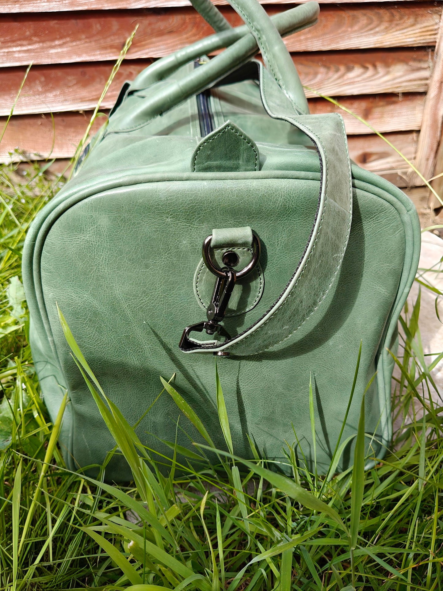 The Auric Nomad Duffle – Soft Green Crunch Leather