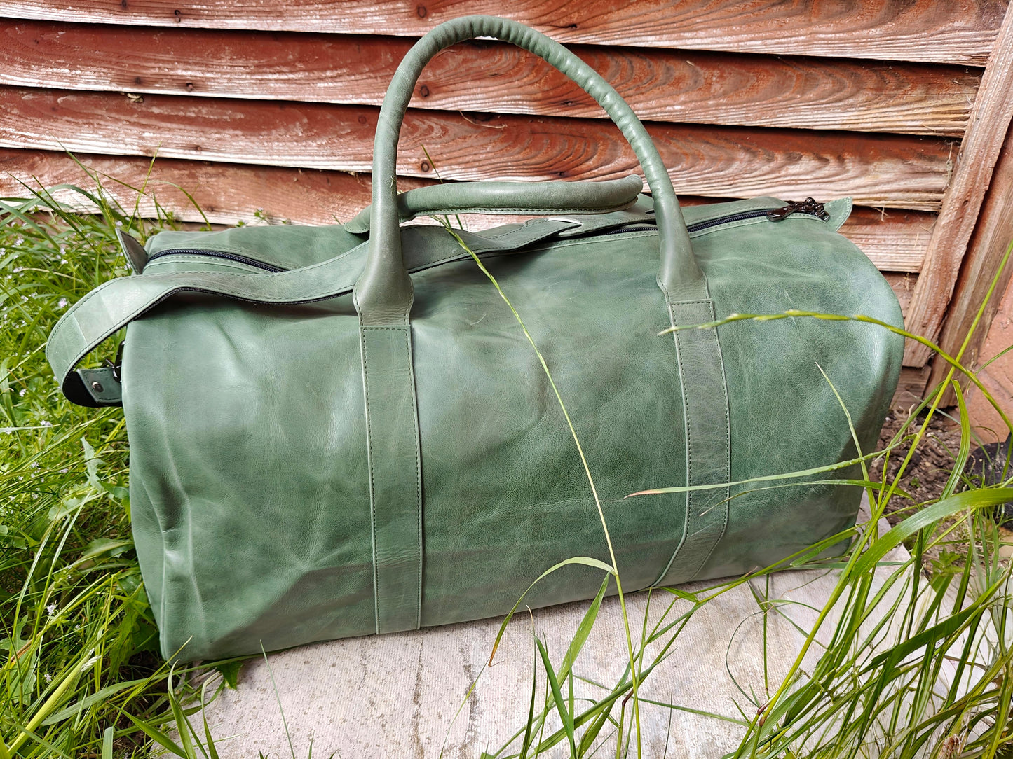 The Auric Nomad Duffle – Soft Green Crunch Leather