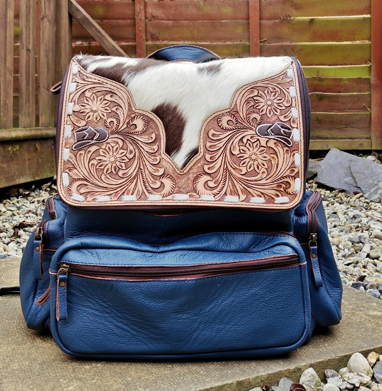 Auric Executive - Handcarved with lamb fur and topgrain leather.