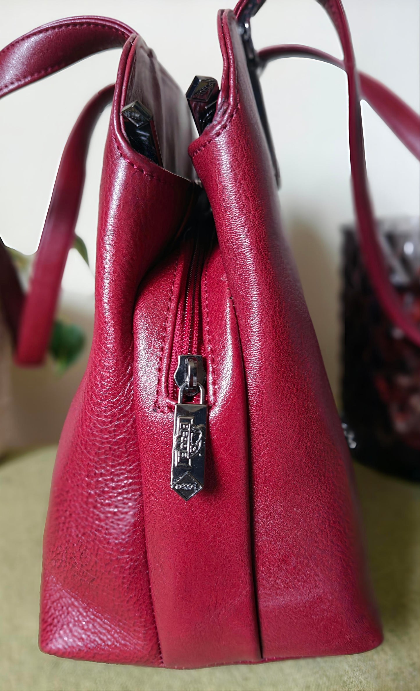 Bessel Cov-3 Tote Red