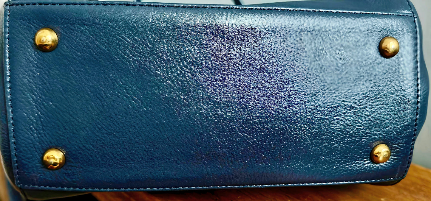 Bessel Locus Blue
