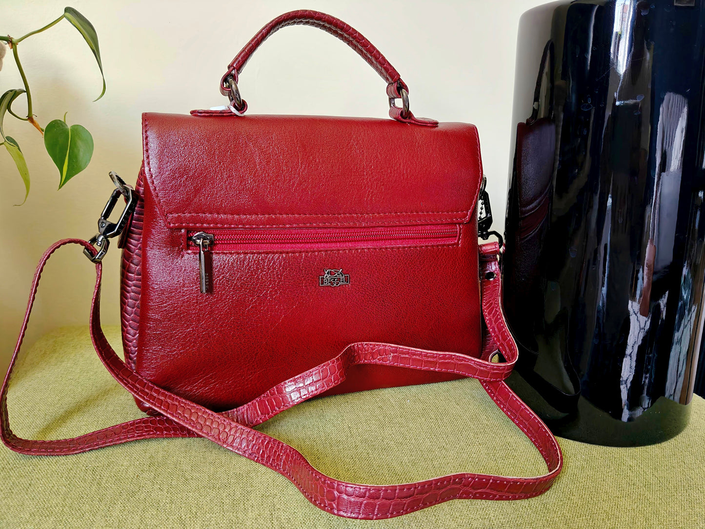 Bessel Snaloc Red